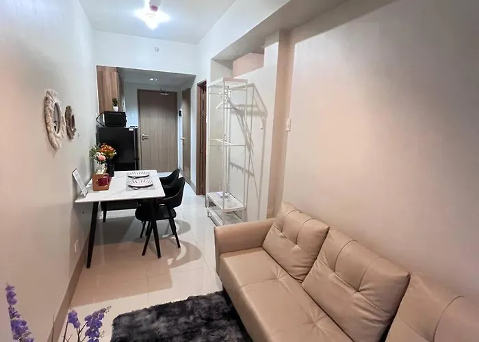 Unistay Shore 3 Tower 2 Pool Vw W Bal Manila