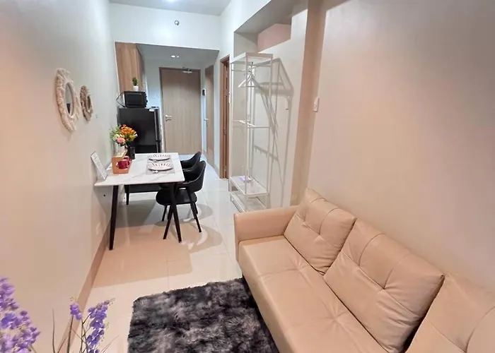 Apartment Unistay Shore 3 Tower 2 Pool Vw W Bal Manila